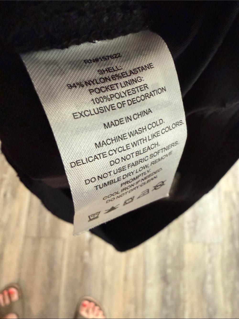 Eddie Bauer Black womens Cargo Shorts with Zip Pocket - Picture 5 of 6
